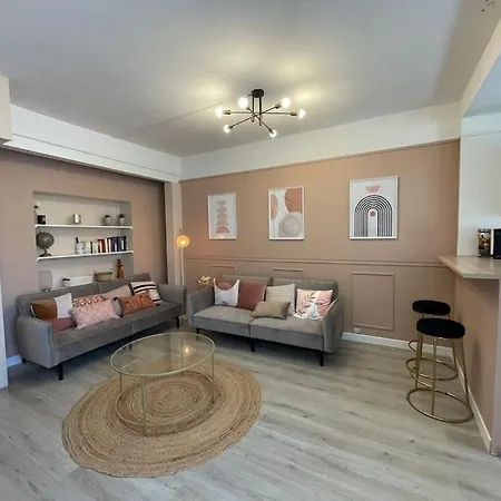 Appartement Spacieux A Deux Pas Du Centre *